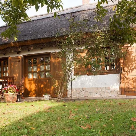 Sweet Vendeghaz בית נופש *